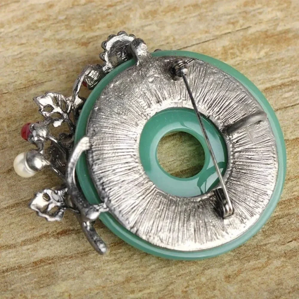 VQ 🌟HOST PICK🌟Green Wreath Brooch